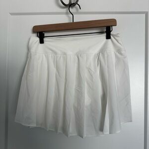 Old Navy White Pleated Tennis Pickleball Skort